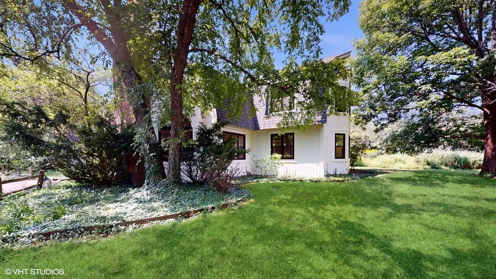 1406 Grant Rd, Northbrook