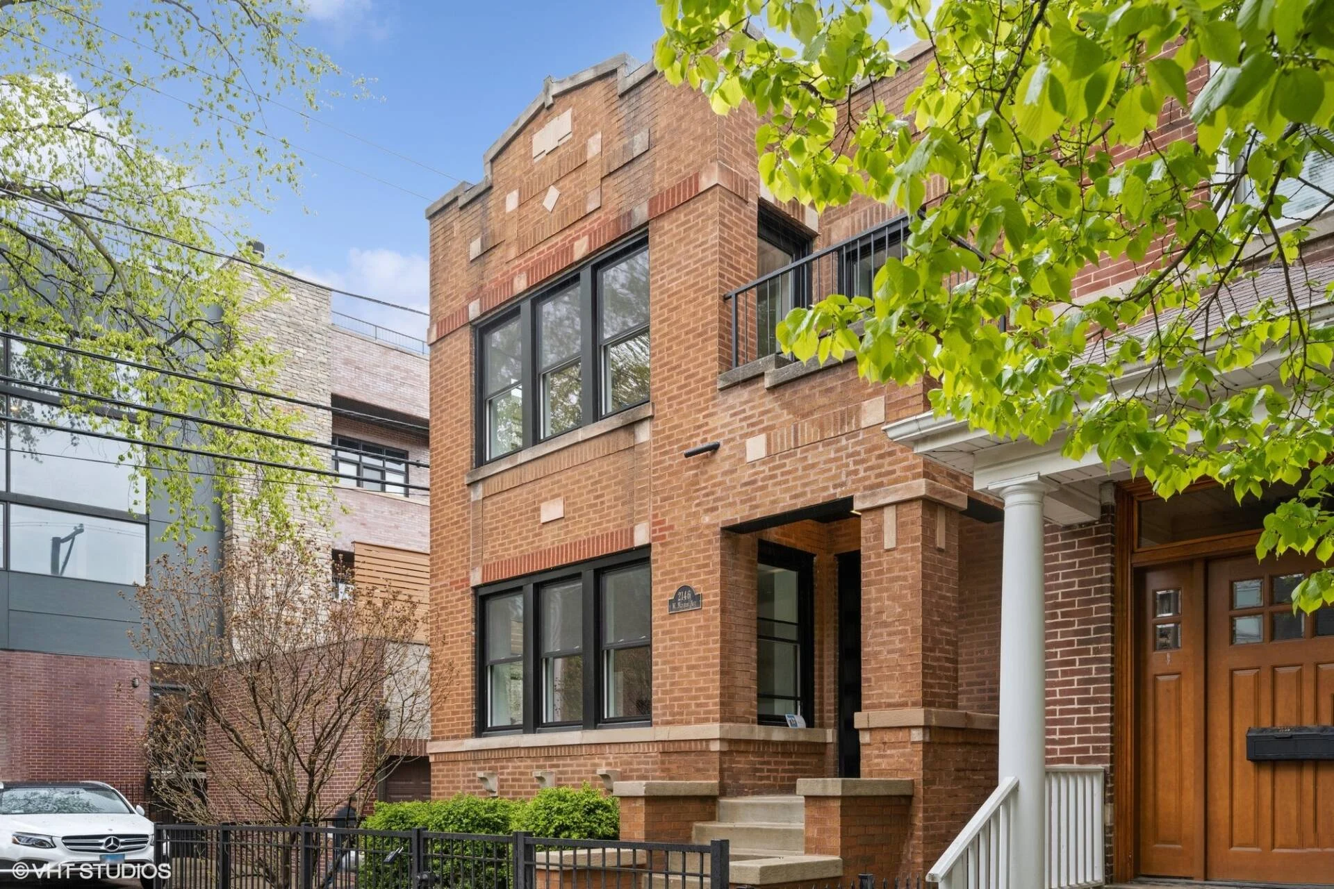 2146 W McLean Ave, Chicago