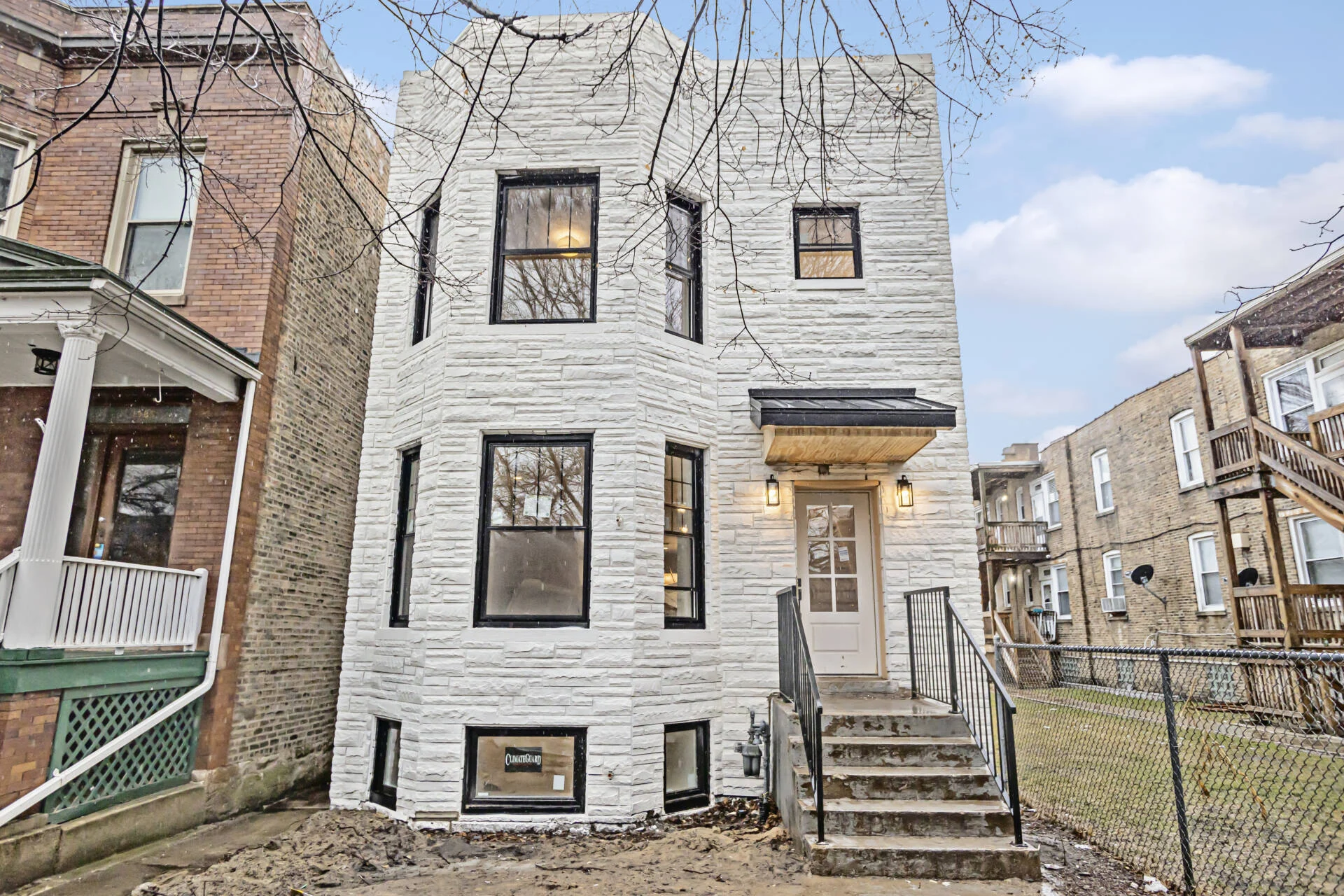 1967 Summerdale Ave, Chicago